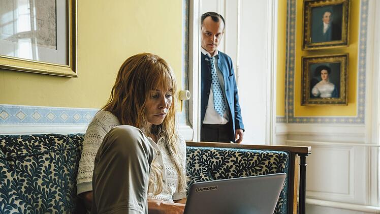 Zwei Jahre nach dem Tod von Toni möchte ihre kleine Schwester Eva (Sina Martens) mehr über deren Ableben herausfinden. Ihrem Bruder Christian (Johannes Allmayer) scheint das nicht zu gefallen.