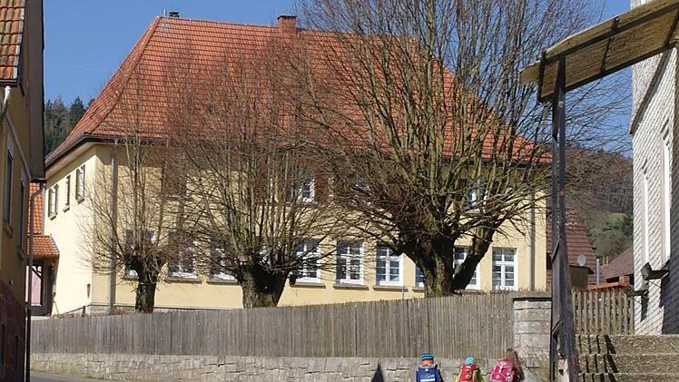 Die Gemeinde Motten hat beschlossen, die Buskosten für Schüler, die zur Schulkindbetreuung in den Kothener Kindergarten gehen, zu zahlen. Foto: Stephanie Elm