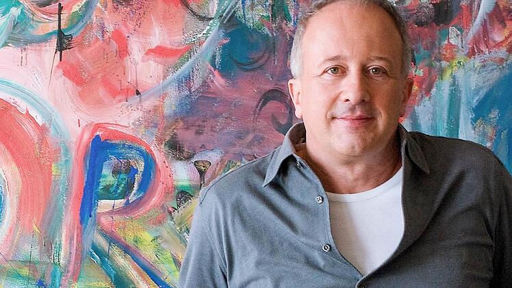 Stefan Finzel (52) gilt in Fußballerkreisen als der "neue Wischi". Der Unternehmer unterstützt aber nicht nur den Fußball-Kreisligisten SC Sylvia Ebersdorf als Großsponsor, sondern hat auch Interesse am Volleyball und Handball. Foto: Kristin Basel