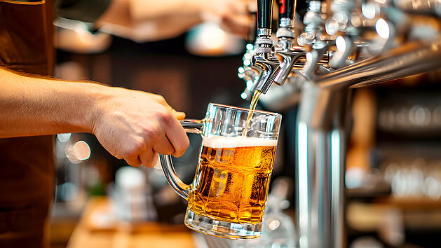 Bier, Zapfanlage, Bier zapfen