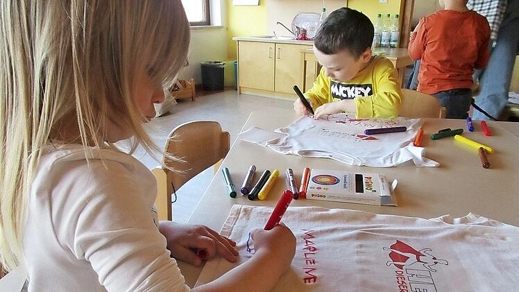 Die Kita Fölschnitz beteiligte sich mit verschiedenen Aktionen am "Tag der gewaltfreien Erziehung".
