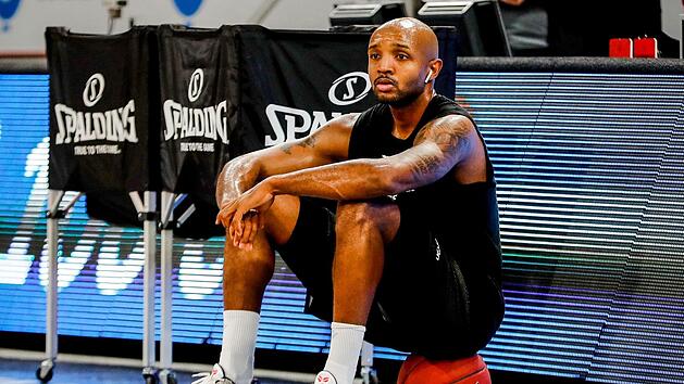 9,4 Punkte im Schnitt pro Partie erzielte Ricky Hickman in der vergangenen Bundesligasaison in 28 Eins&auml;tzen. Seine Trefferquote aus dem Feld betrug nur 36,1 Prozent.sportpress