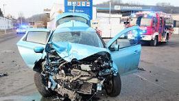 Eines der v&ouml;llig zerst&ouml;rten Unfallautos