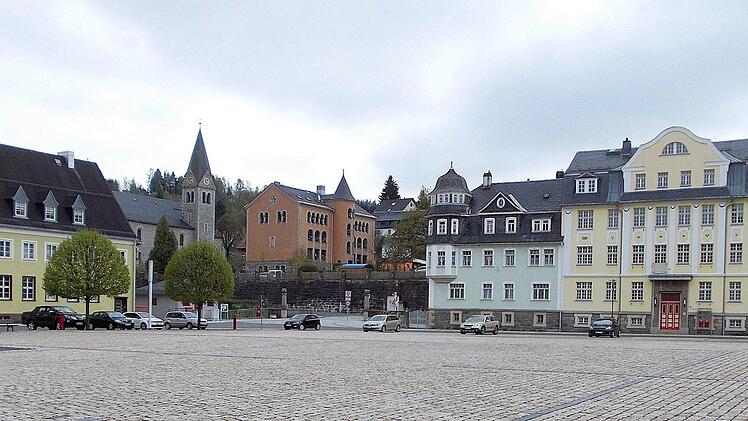 Zentraler Ort für viele Veranstaltungen im Landkreis Sonneberg: der Marktplatz Steinach mit seinem Denkmalensemble. Foto: Landkreis Sonneberg