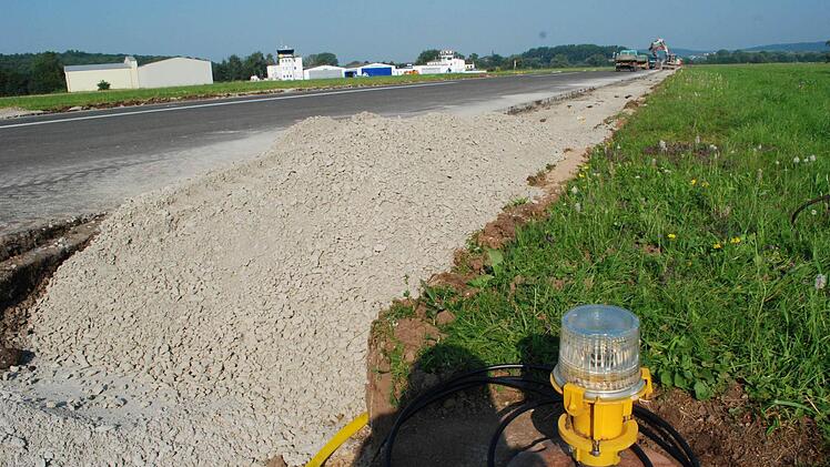 Der Flugplatz in Haßfurt wird ab 2013 für Geschäfts- und Freizeitflieger noch attraktiver: Dann gehört er zum Luftraum F, was unter anderem den Instrumentenflug erlaubt.