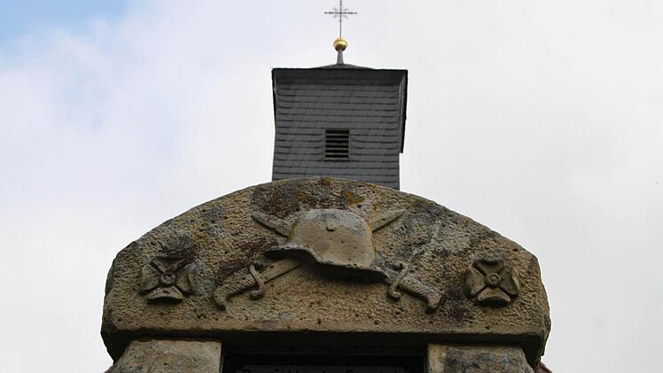 Kriegerdenkmal in Weißenbach Foto: Ulrike Müller