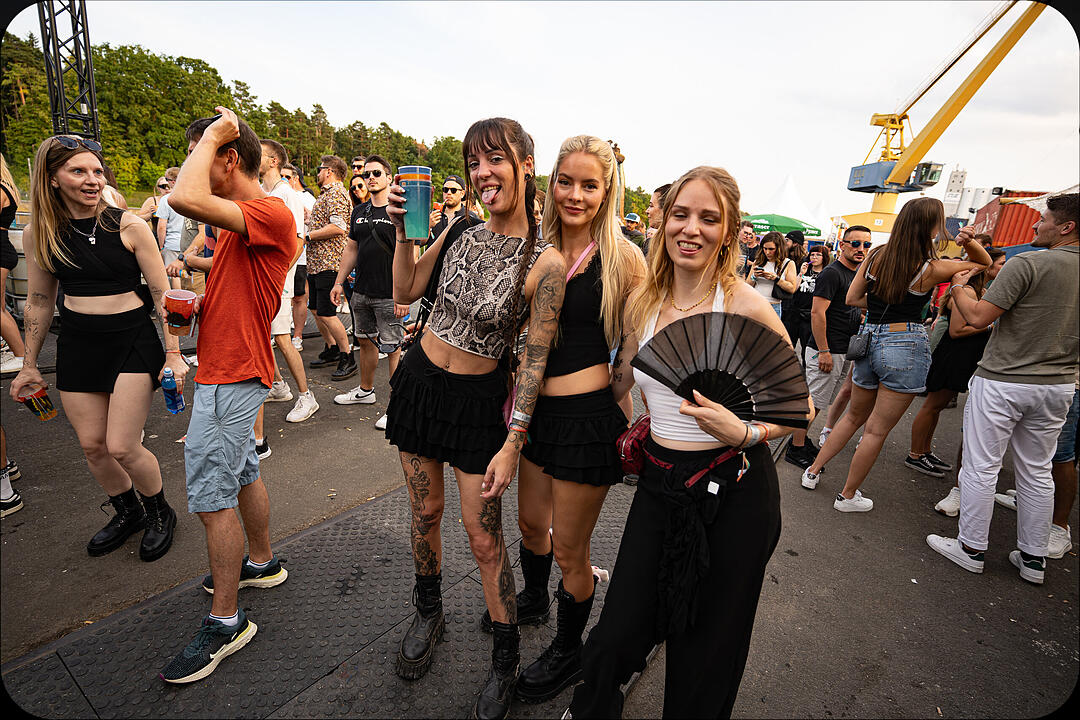 Techno, Trance und Hard Techno