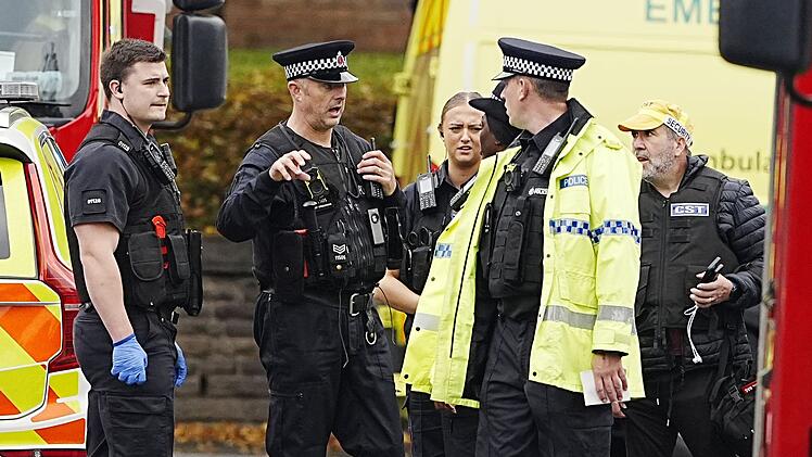 Mehrere Verletzte bei Angriff an Synagoge in Manchester