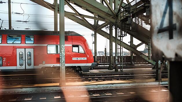 Mit dem Zug ganz Deutschland erkunden: Das 49-Euro-Ticket macht es m&ouml;glich.