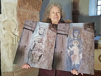 Karin Meyer-Jungclaussen hat eine Entdeckung gemacht, die einer bislang rätselhaften Figur in der romanischen Kirche von Obermerzbach Gesicht verleiht. Fotomontagen deuten an, wie die Steinskulptur am Chorpfeiler einmal ausgesehen haben könnte. Fotos Meyer-Jungclaussen/Kiesewetter