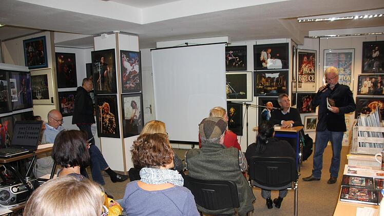 Musik, Fotos, Literatur - es passt perfekt zusammen.Foto: Ralf Kestel