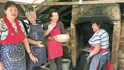 Das Backteam der Landfrauen würde sich über eine Verstärkung durch weitere Damen sehr freuen. Foto: Gemeinde Ahorn