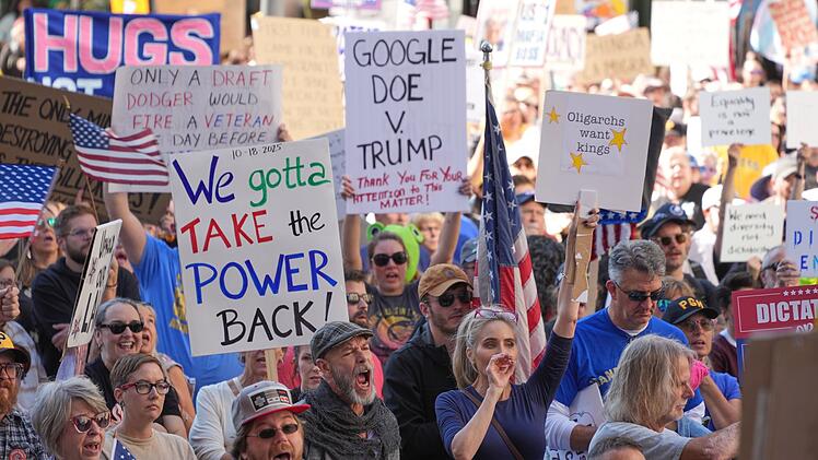 «No Kings» Demonstrationen - Pittsburgh