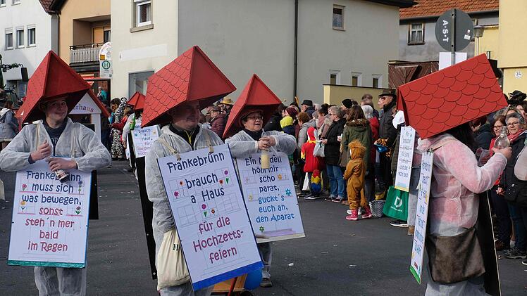 Die Frankenbrünner Stäböck bedauern über die zum Jahresende geplante Schließung des Gasthauses Ebert. Foto: Gerd Schaar