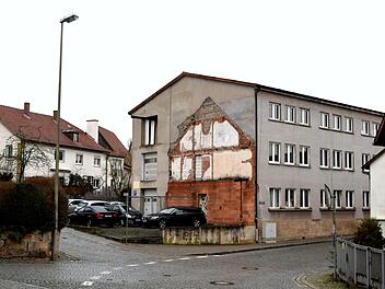 Welcher Nutzung soll das Geb&auml;ude Am Bauershof 2 zugef&uuml;hrt werden, mit diesem Thema besch&auml;ftigt sich gegenw&auml;rtig  auch der Stadtrat von Burgkunstadt.Dieter Radziej