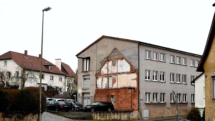 Welcher Nutzung soll das Geb&auml;ude Am Bauershof 2 zugef&uuml;hrt werden, mit diesem Thema besch&auml;ftigt sich gegenw&auml;rtig  auch der Stadtrat von Burgkunstadt.Dieter Radziej