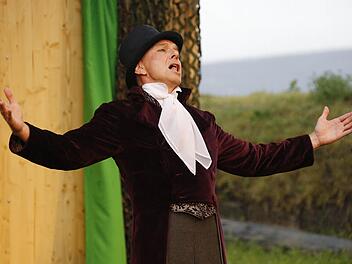 Daniel Leistner als Monsieur Tournel Foto: Matthias Hoch