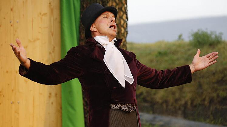 Daniel Leistner als Monsieur Tournel Foto: Matthias Hoch