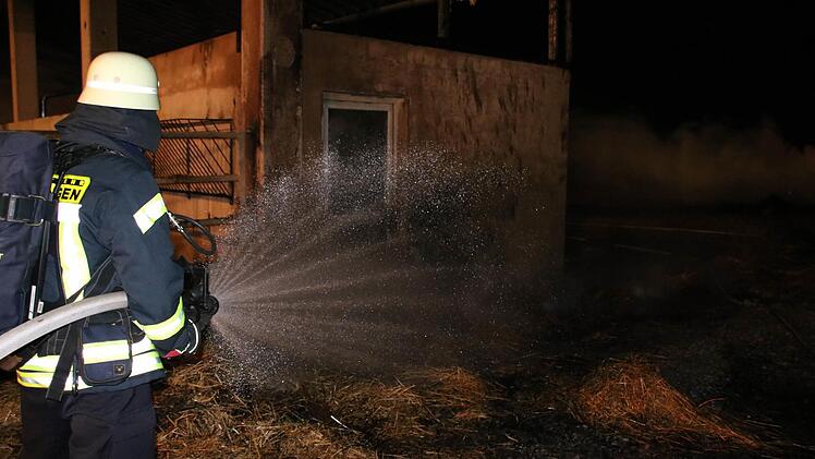 Eindrücke vom Brand in Haard in der Nacht auf Sonntag. Foto: Ralf Ruppert