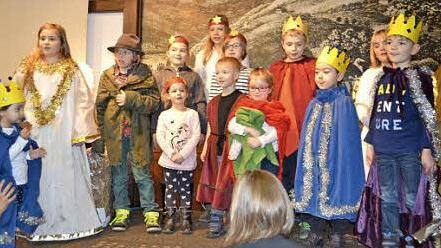 Jungschar und Kinderstunde führten das Stück "Herodes und die Könige" auf. Fotos: Jürgen Valentin