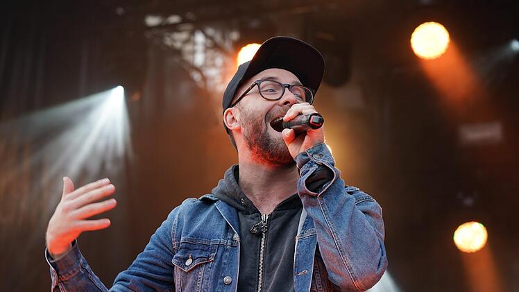 Mark Forster tritt im Rahmen seiner "Liebe Open Air Tour" in Hof auf. Foto: Peter Endig/dpa