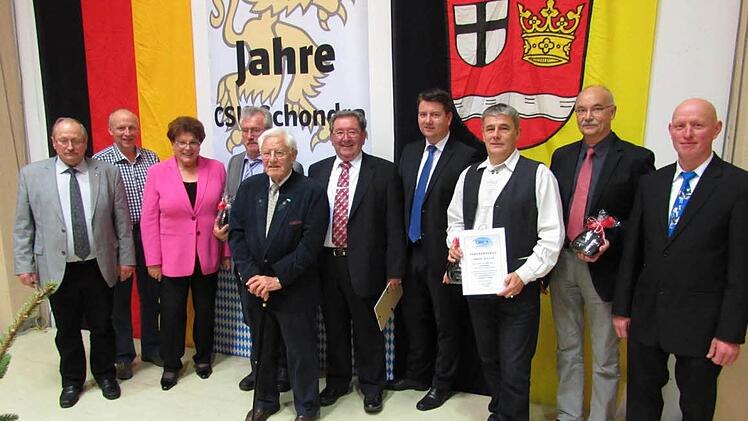 Feierlichkeit zum 50-jährigen Bestehen des CSU-Ortsverbandes Schondra Foto: Michael Belz