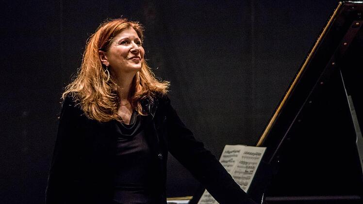 Die Pianistin Monica Gutman gastierte auf Einladung der "Gesellschaft der Musikfreunde" in Coburg. Foto: Jochen Berger