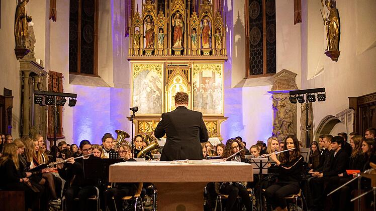 Die Big Band unter der Leitung von Maximilian Ludwig gab u.a. "Last Christmas" zum Besten. Martin Würstlein