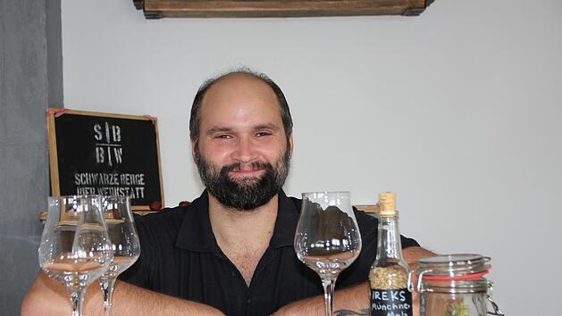 Sebastian Voll aus Gef&auml;ll ist Biersommelier. Foto: Johannes Schlereth