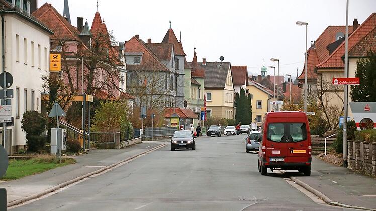 In die Planung mit aufgenommen wurden auch genügend Kurzzeitparkplätze, damit Besorgungen - etwa in der Poste - weiter möglich sind.