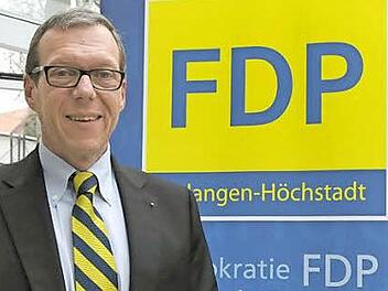 Die Krawatte in den Parteifarben der Liberalen hatte Michael Dassler schon, als er noch CSU-Mitglied war. Foto: Roland Meister