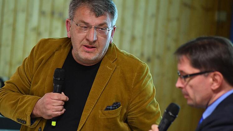 Wolfgang Hoderlein blickt zurück auf die lange Geschichte der Umgehungsdiskussion. Foto: Ronald Rinklef