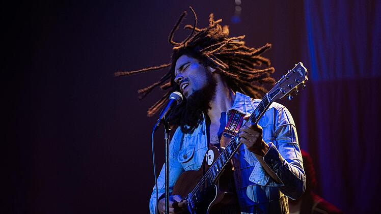 Bob Marley wird mit einem gro&szlig;en Biopic gew&uuml;rdigt. Die Titelrolle in "Bob Marley: One Love" spielt Kingsley Ben-Adir.