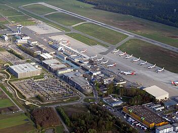 Der Albrecht-Dürer-Airport Nürnberg von oben. Von einer Fusion mit dem Flughafen München hält der Chef des Albrecht Dürer Airport nichts. Foto: Airport Nürnberg