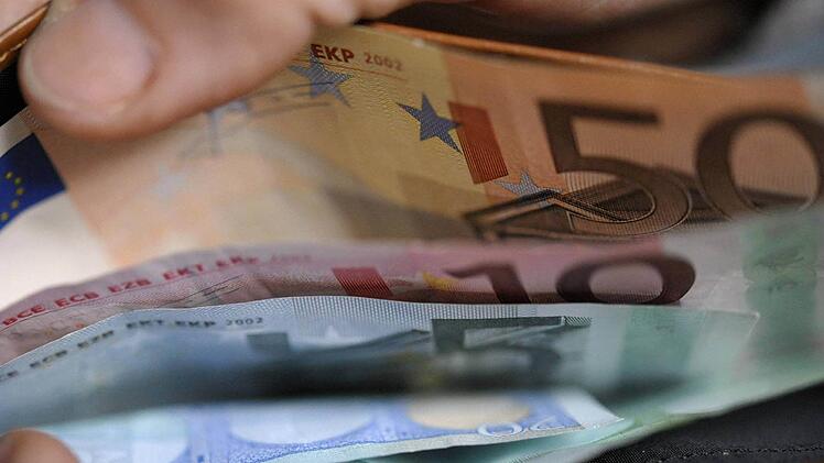 Ladendiebstahl in Nürnberg: Die Diebe überrumpelten am Mittwochabend eine Angestellte und vergriffen sich an der Kasse. (Symbolfoto: Archiv/Tobias Stich)