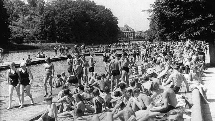 Ein historisches Foto zeigt das Bad drei Jahre nach seiner Gründung. Foto: Stadtarchiv Bamberg/Max Gardill (1938).
