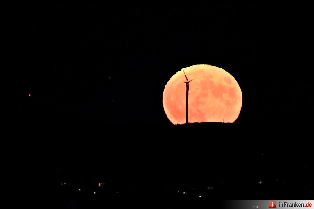 Supermond über Bamberg