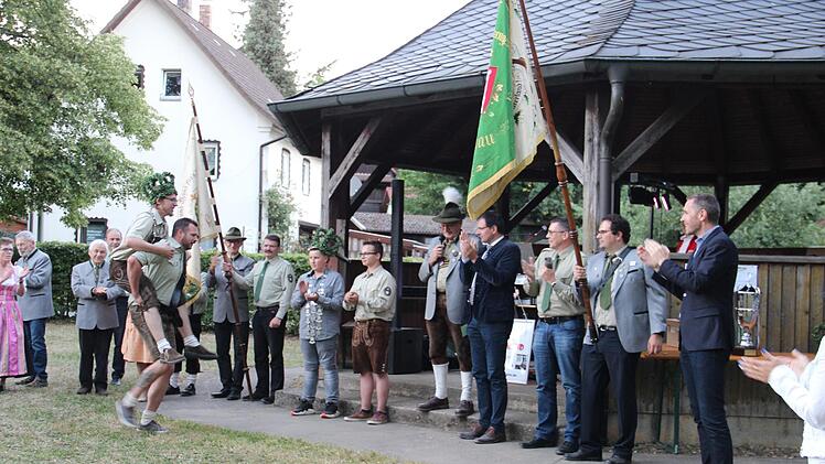Königsproklamation beim Thurnauer SchützenfestFoto: Katharina Müller-Sanke