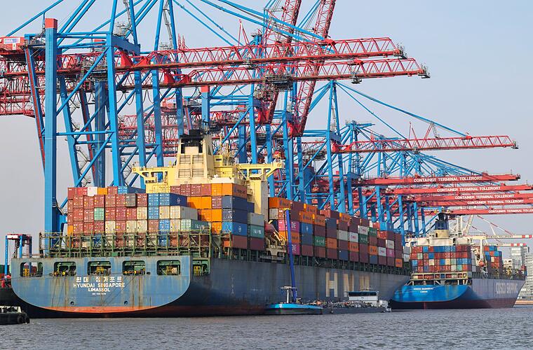 Bund kündigt Initiativen für maritime Wirtschaft an