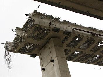 Eindrücke vom Abriss der Klöffelsberg-Brücke. Foto: Ralf Ruppert