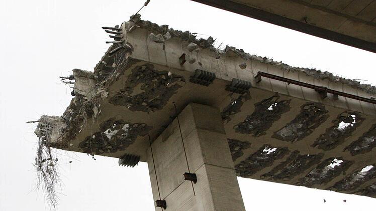 Eindrücke vom Abriss der Klöffelsberg-Brücke. Foto: Ralf Ruppert
