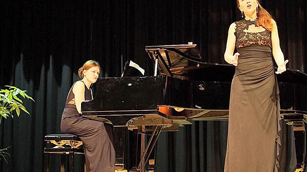 Vita Gajevska begleitete die S&auml;ngerin Nadiya Zelyankova.  Foto: Nicole Julien-Mann