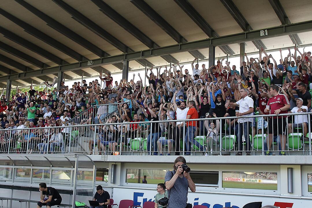 1. FC Nürnberg gewinnt im Test beim FC Eintracht Bamberg