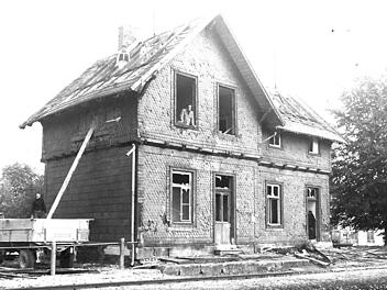 1980 wurde der Bahnhof in Meeder abgerissen.Foto: CT-Archiv