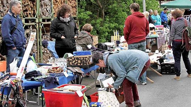 In Oberreichenbach darf am 1. Mai nach Herzenslust gestöbert und gefeilscht werden. Foto: Sänger (Archiv)