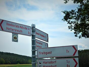 Die ordentliche Beschilderung der Radwege rund um Harsdorf lässt sich die Gemeinde 4200 Euro kosten, erhält dafür allerdings einen Zuschuss von 80 Prozent.  Foto: Werner Reißaus