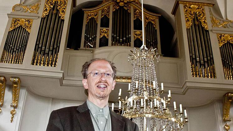 Zu Gast in der Schlosskirche von Lahm mit ihrer historischen Herbst-Orgel: Steven Hoffman aus dem US-Bundesstaat Wyoming. Fotos: Jochen Berger