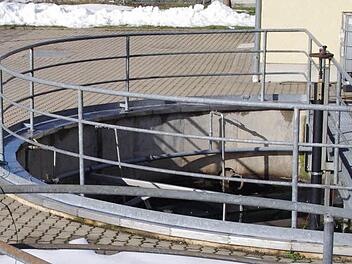 Die neue Einleitungsgenehmigung für die Kläranlage in Gifting (im Bild) soll beantragt werden. Für eine Genehmigung in Steinberg gilt es, ein deutliches Signal ans Landratsamt zu senden. Fotos: Marco Meißner