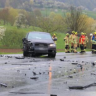 Schwerer Verkehrsunfall auf B470 bei Weilersbach: zwei Kinder verletzt