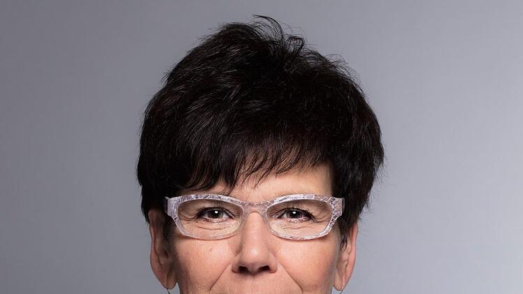 Die Soziale  (Susann Biedefeld):  Als Landtagsabgeordnete hört Susann Biedefeld (SPD) nach 24 Jahren auf. Sozial engagiert bleibt sie aber weiterhin und  übernimmt den Vorsitz des VdK-Kreisverbands.